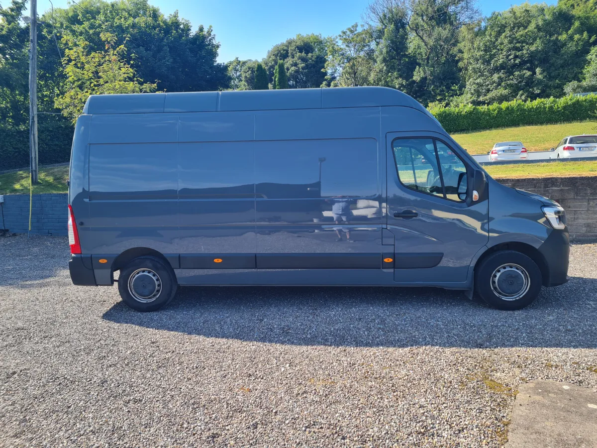 Renault Master 2021 - Image 1