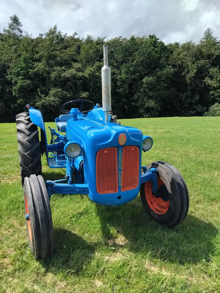 Dexta tractor - Image 1