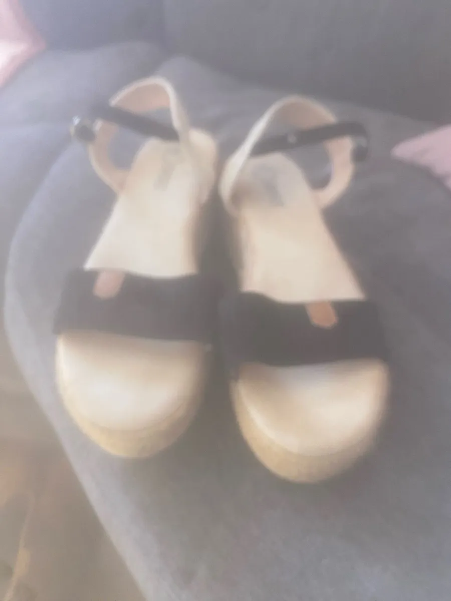 Sandals - Image 3