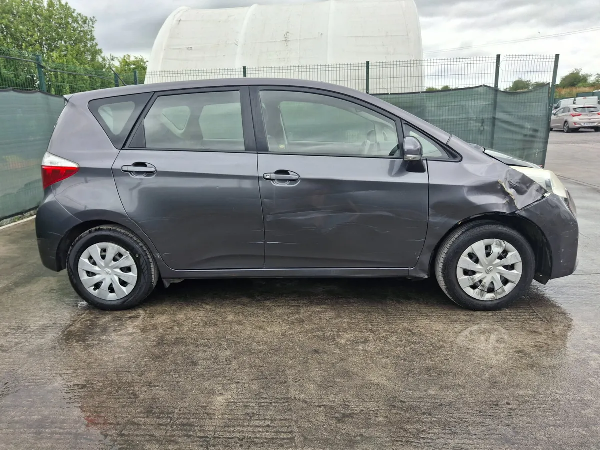 2014 Toyota Verso  Drive Home - Image 4