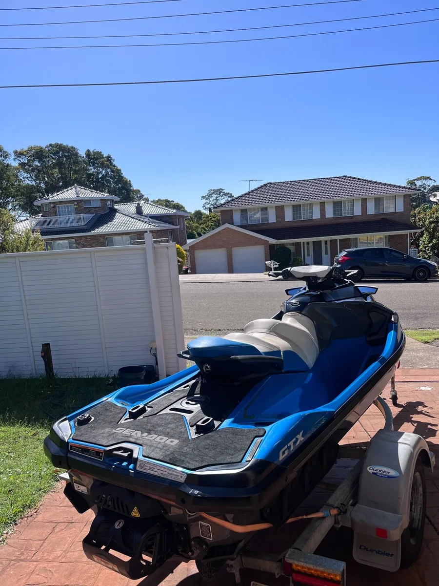 2018 Seadoo GTX 155 - Image 3