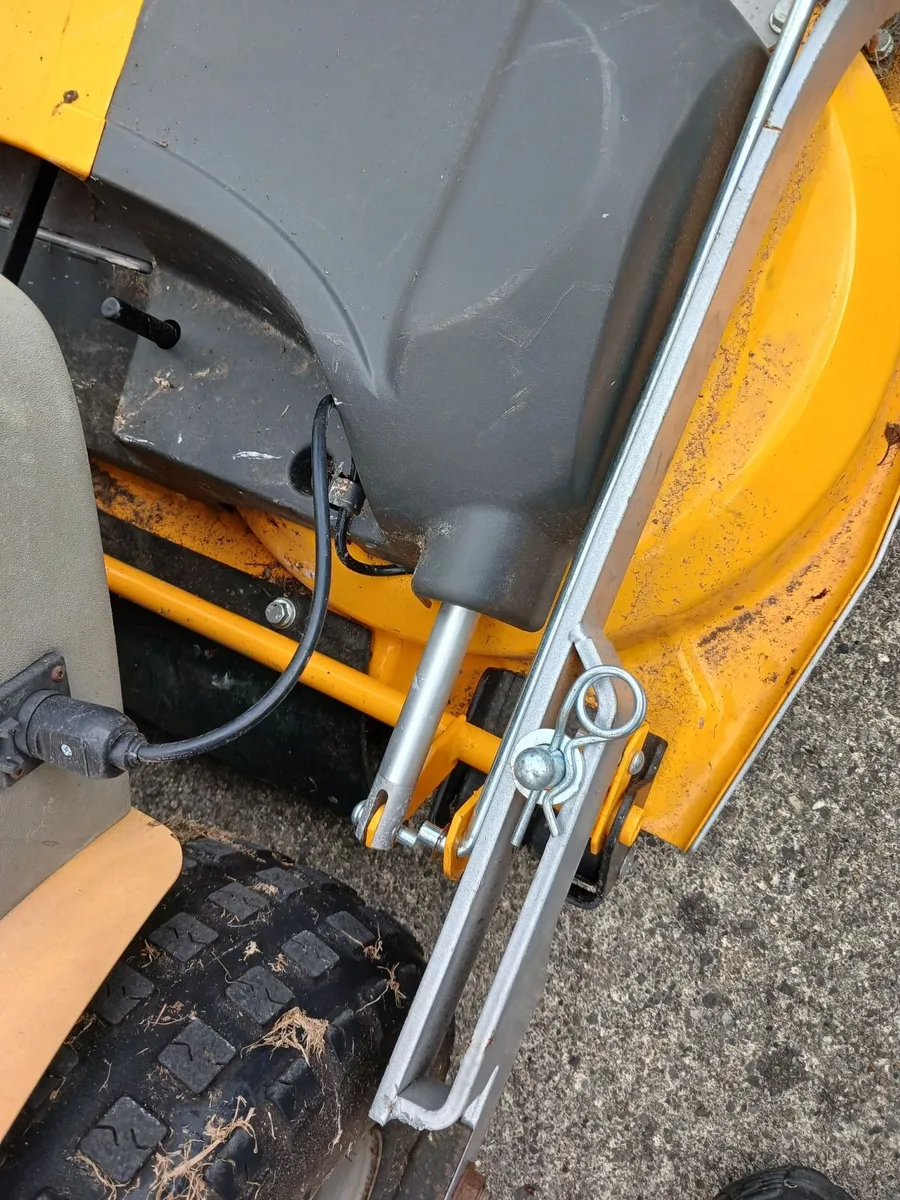 Stiga rideon lawn mower - Image 2