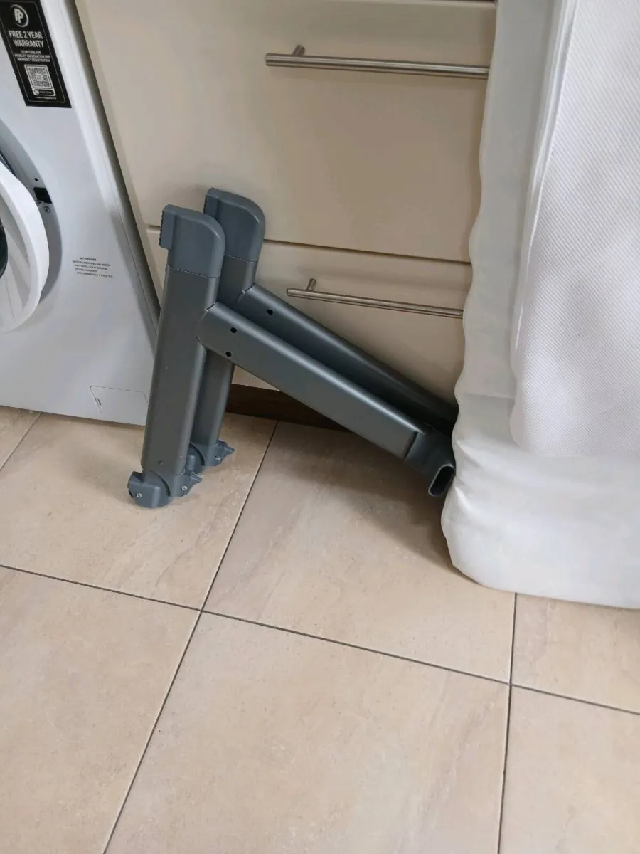 BABYLO BEDSIDE CRIB IN OWN CARRYING BAG LIKE NEW - Image 3