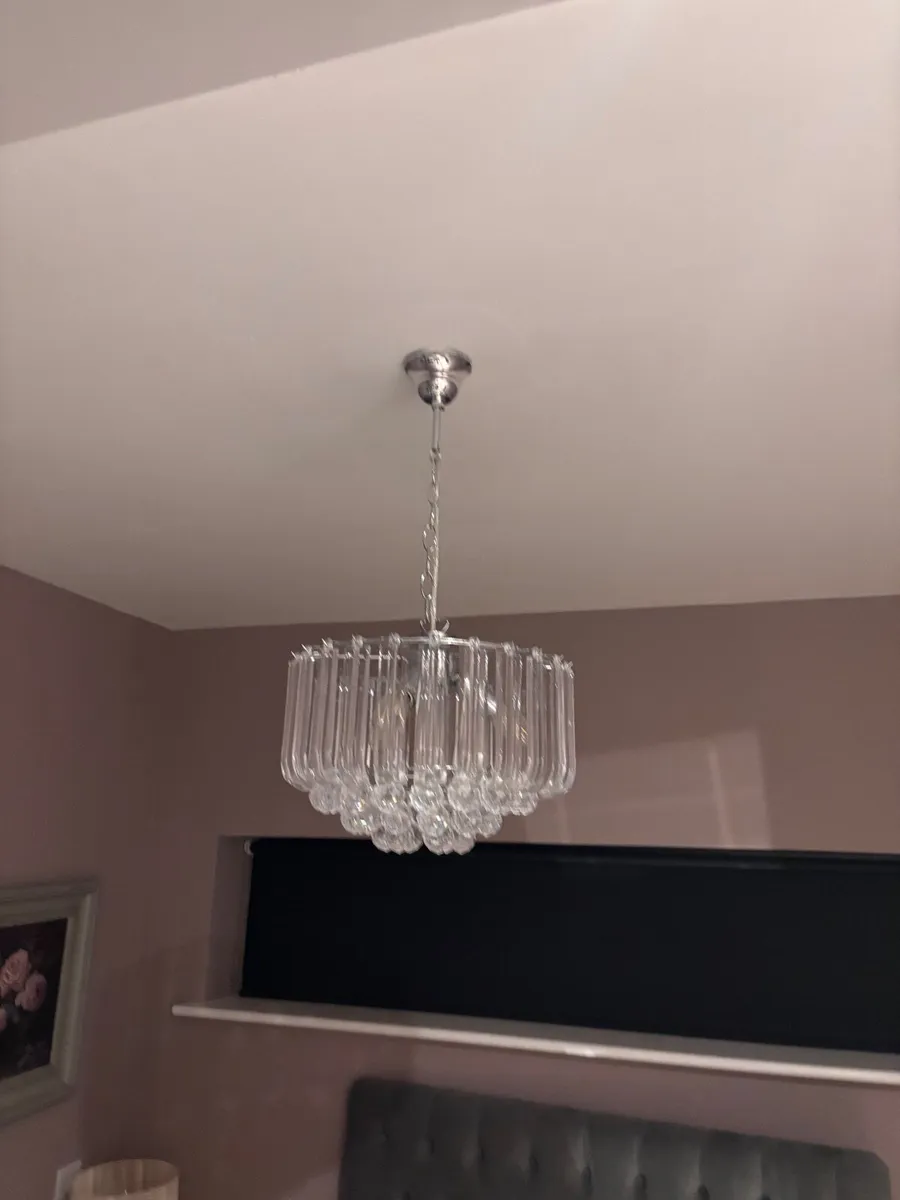 Light fixture - Image 1