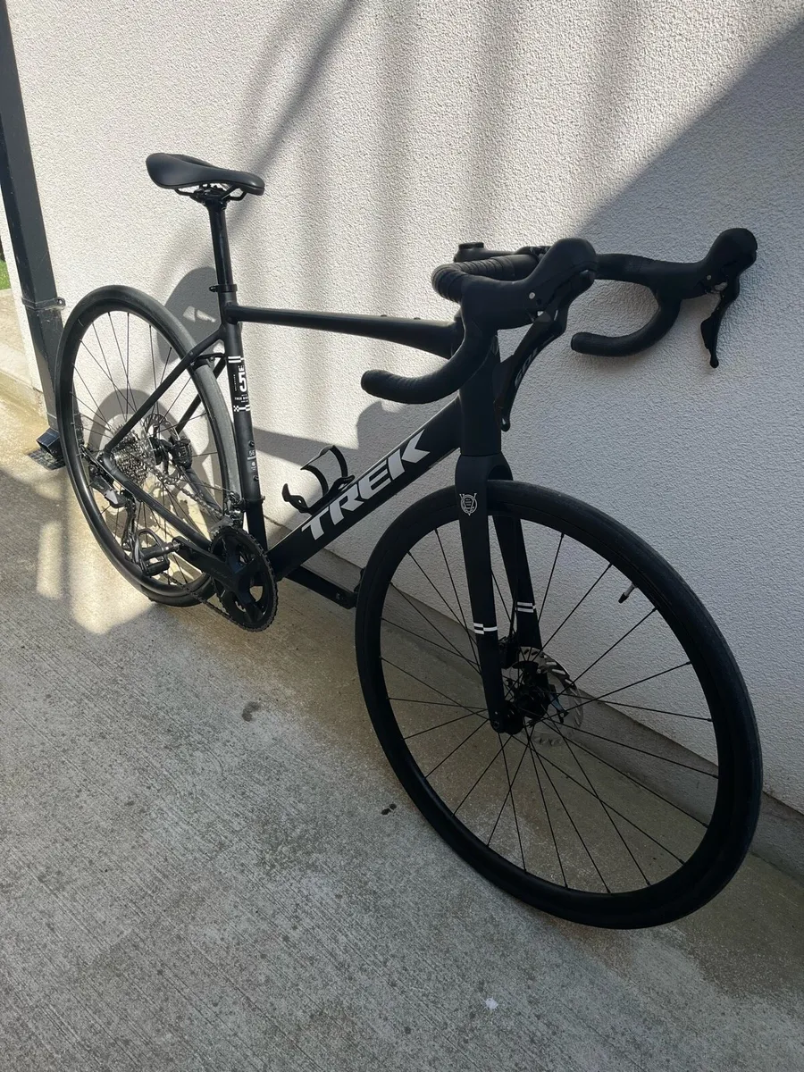 Trek Domane AL5 Gen 4 size 56 3 months old - Image 3