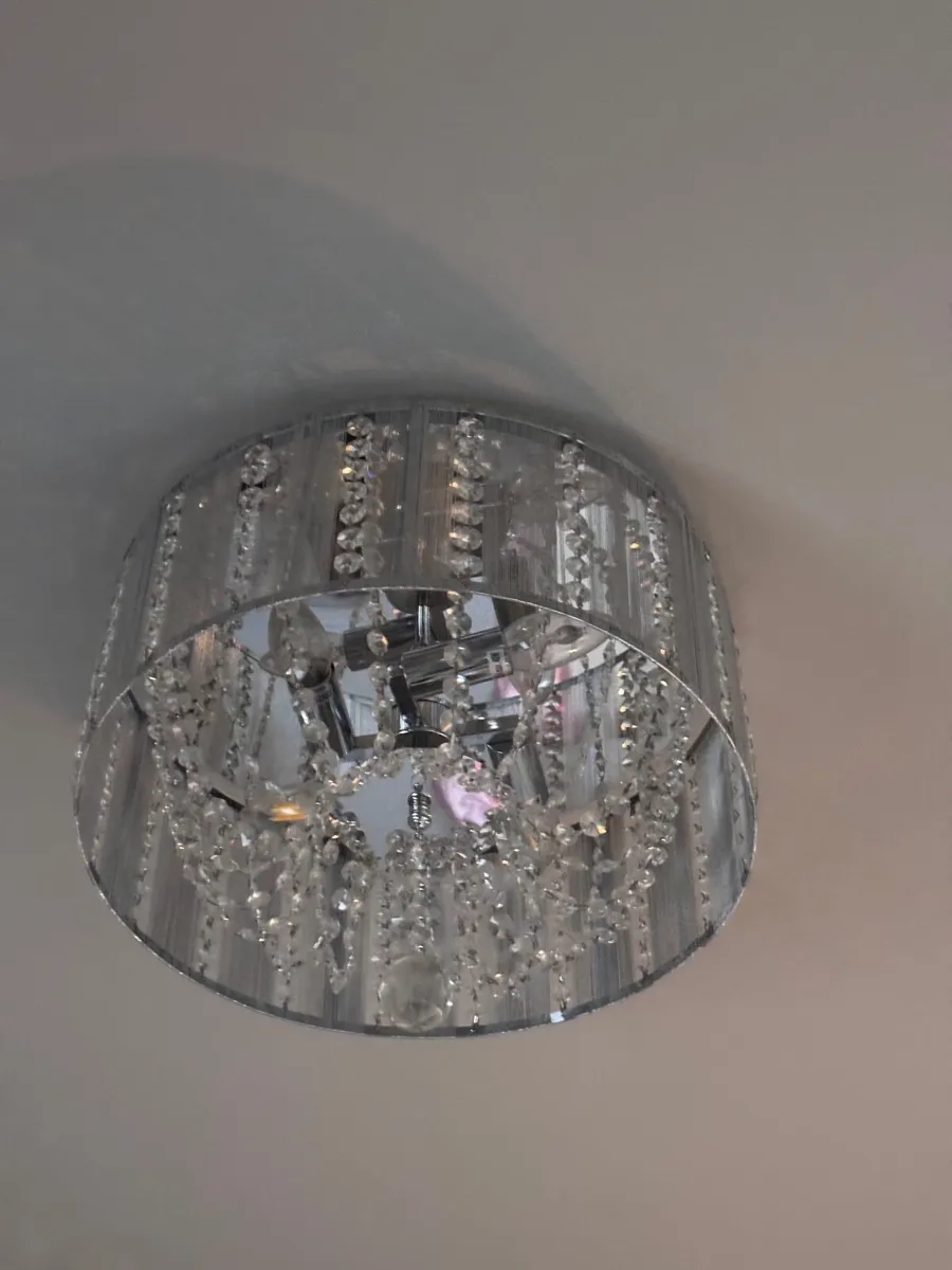 Light fixture - Image 1