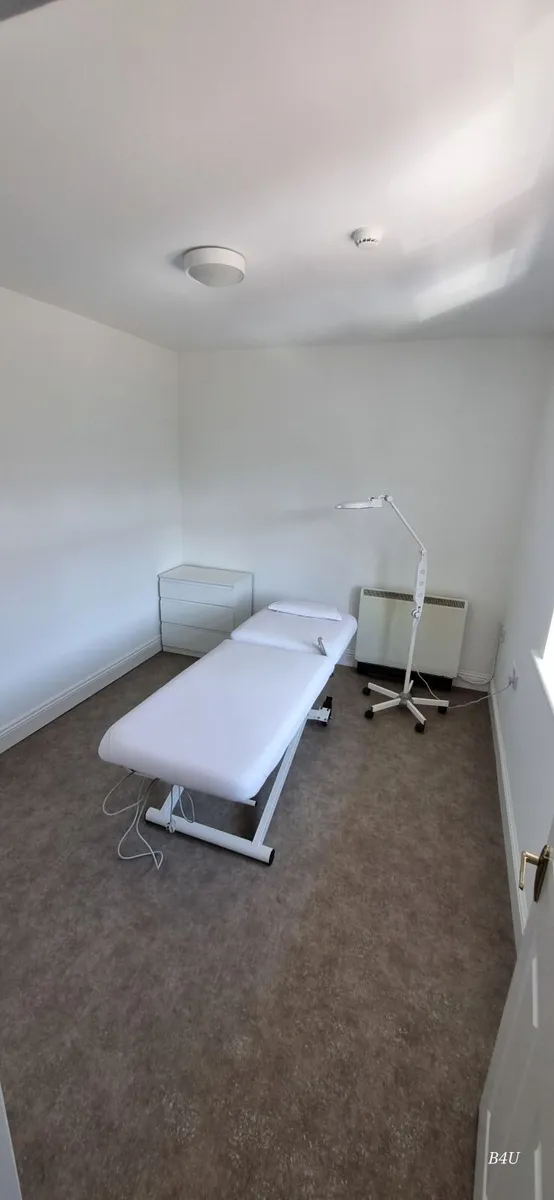 Beauty room for rent - Image 4