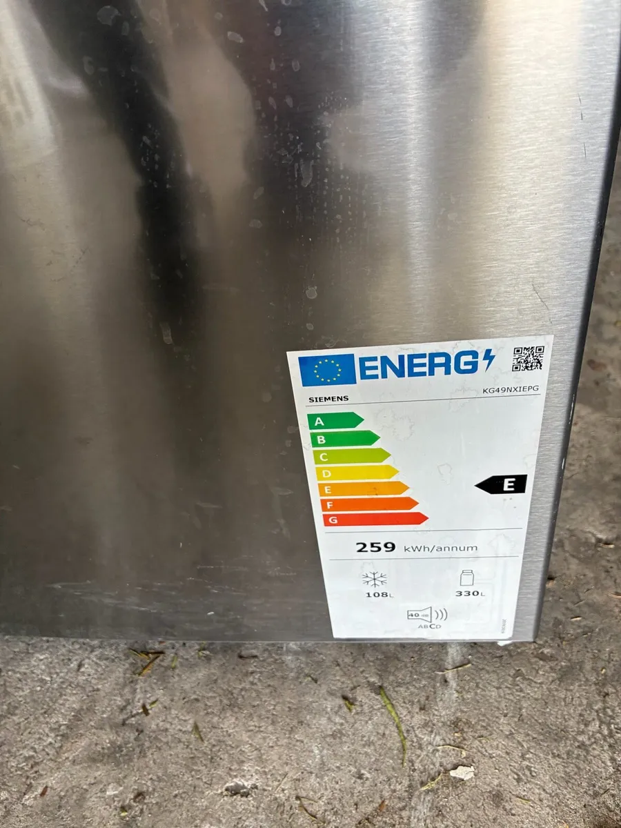 Siemens free standing fridge freezer - Image 4
