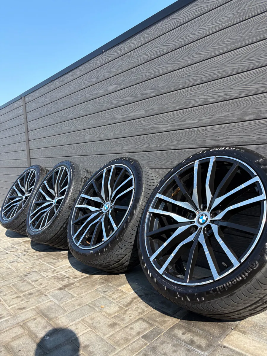 22” BMW X5 F15 ALLOY WHEELS & TYRES - Image 1