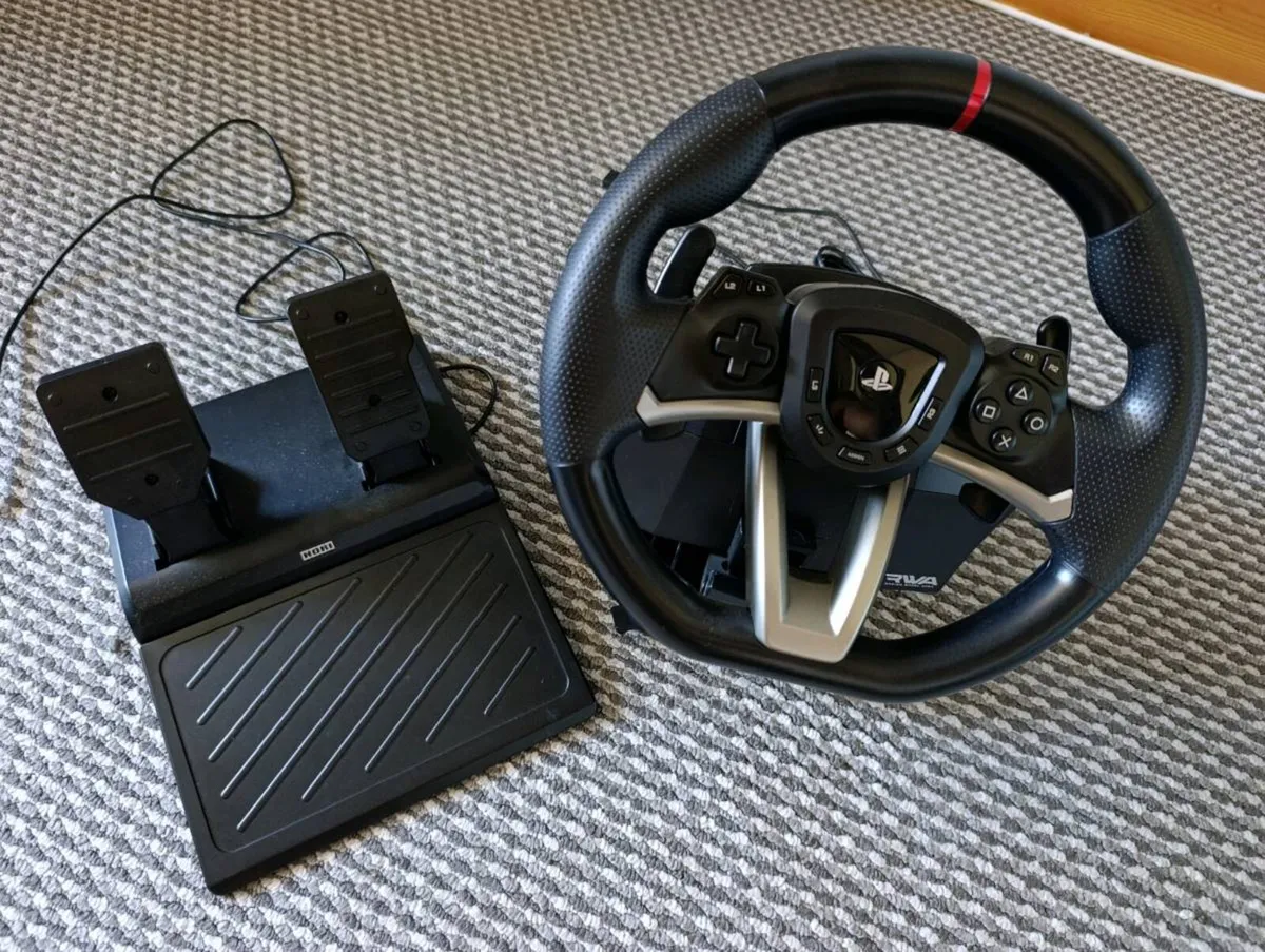 Play station wheel and pedals - Image 2