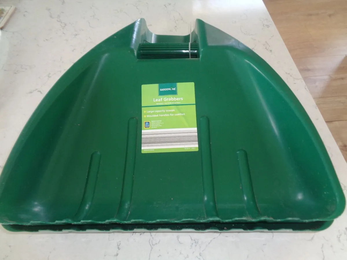 Leaf Grabber Set for Sale - Image 4