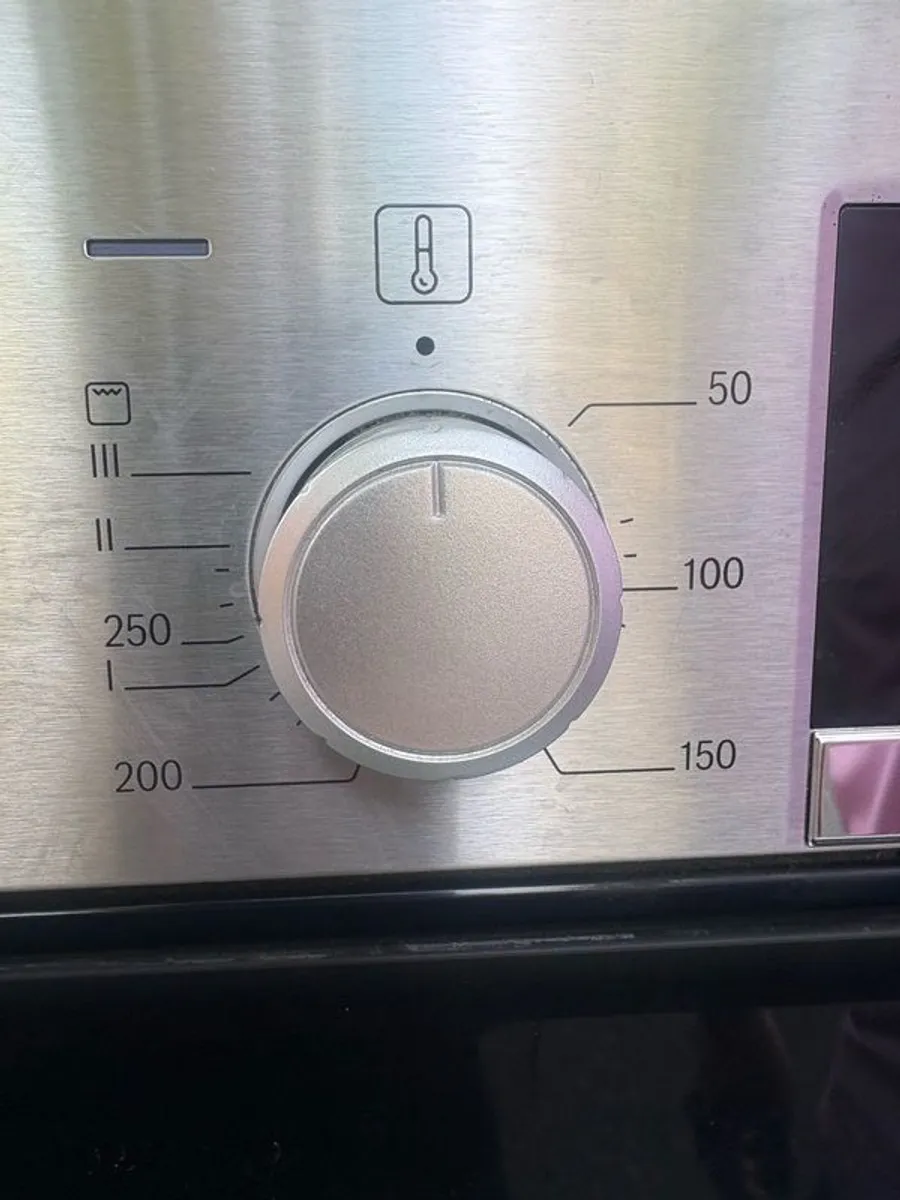 Oven - Image 4
