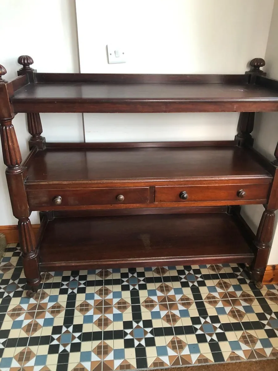 Hallway storage unit