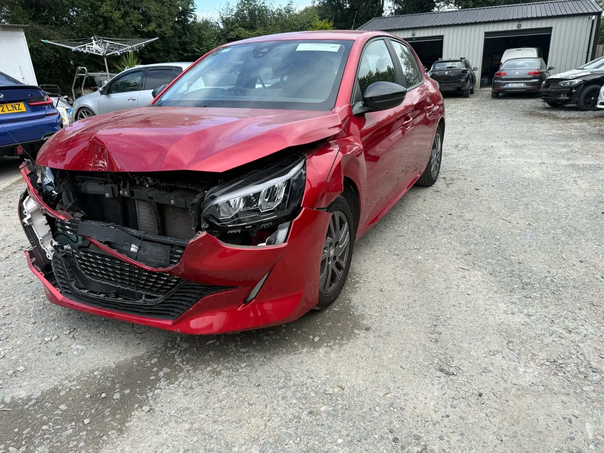 222 Peugeot 208 1.2 petrol - Image 2