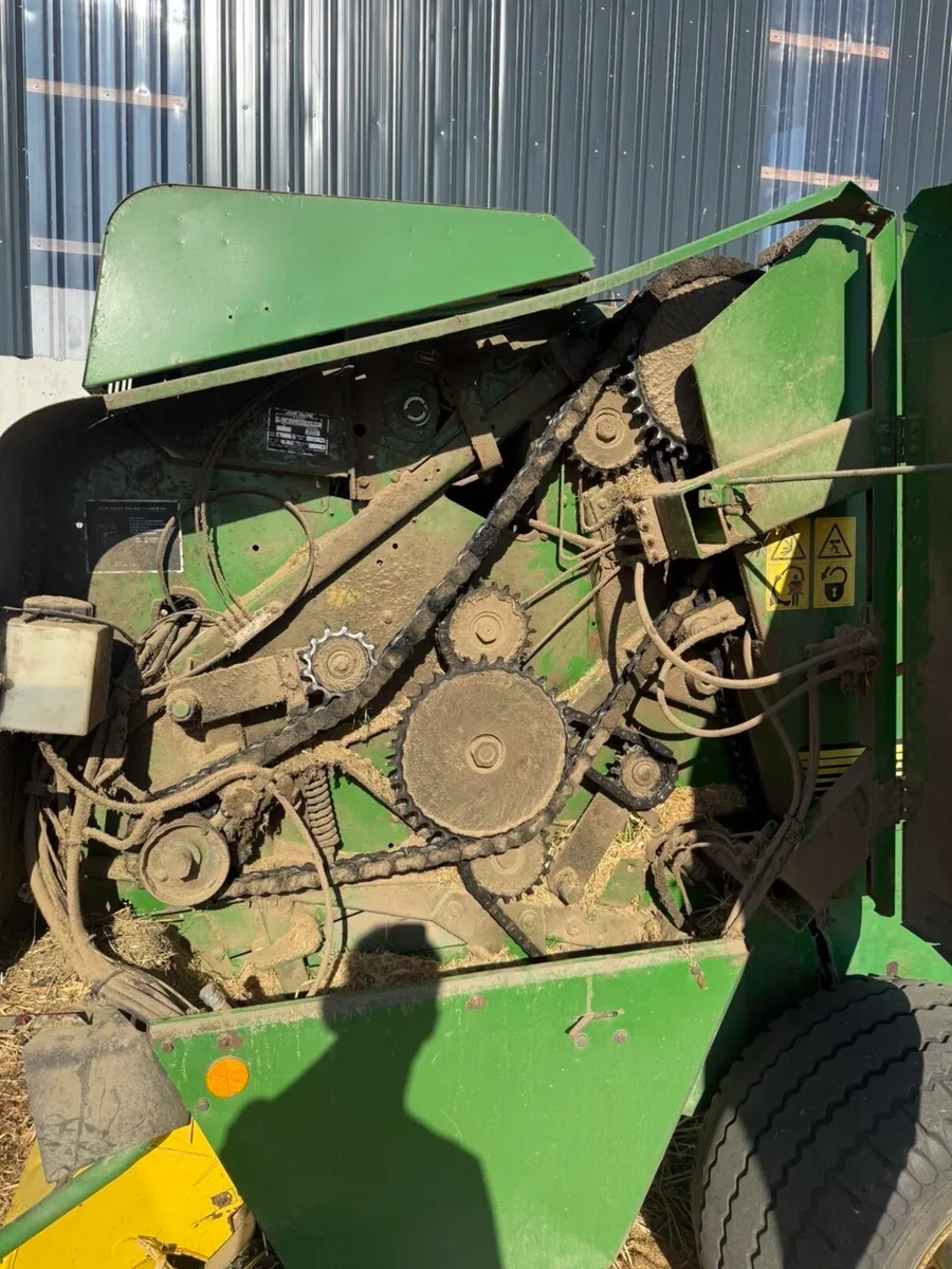 John Deere 575 - Image 4