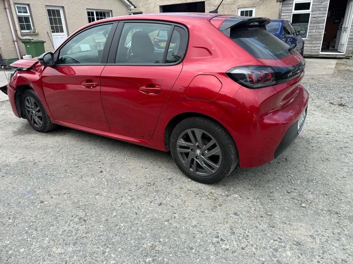 222 Peugeot 208 1.2 petrol - Image 3