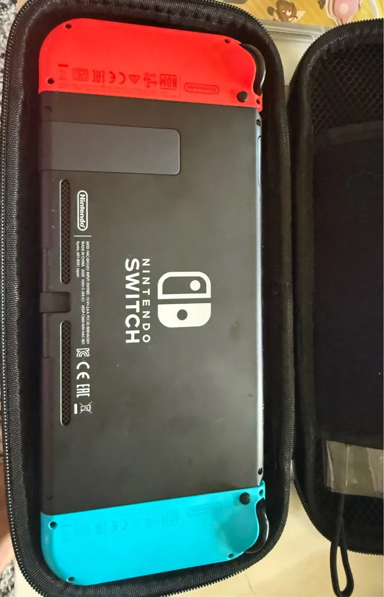 Nintendo Switch HAC-001 - Image 2