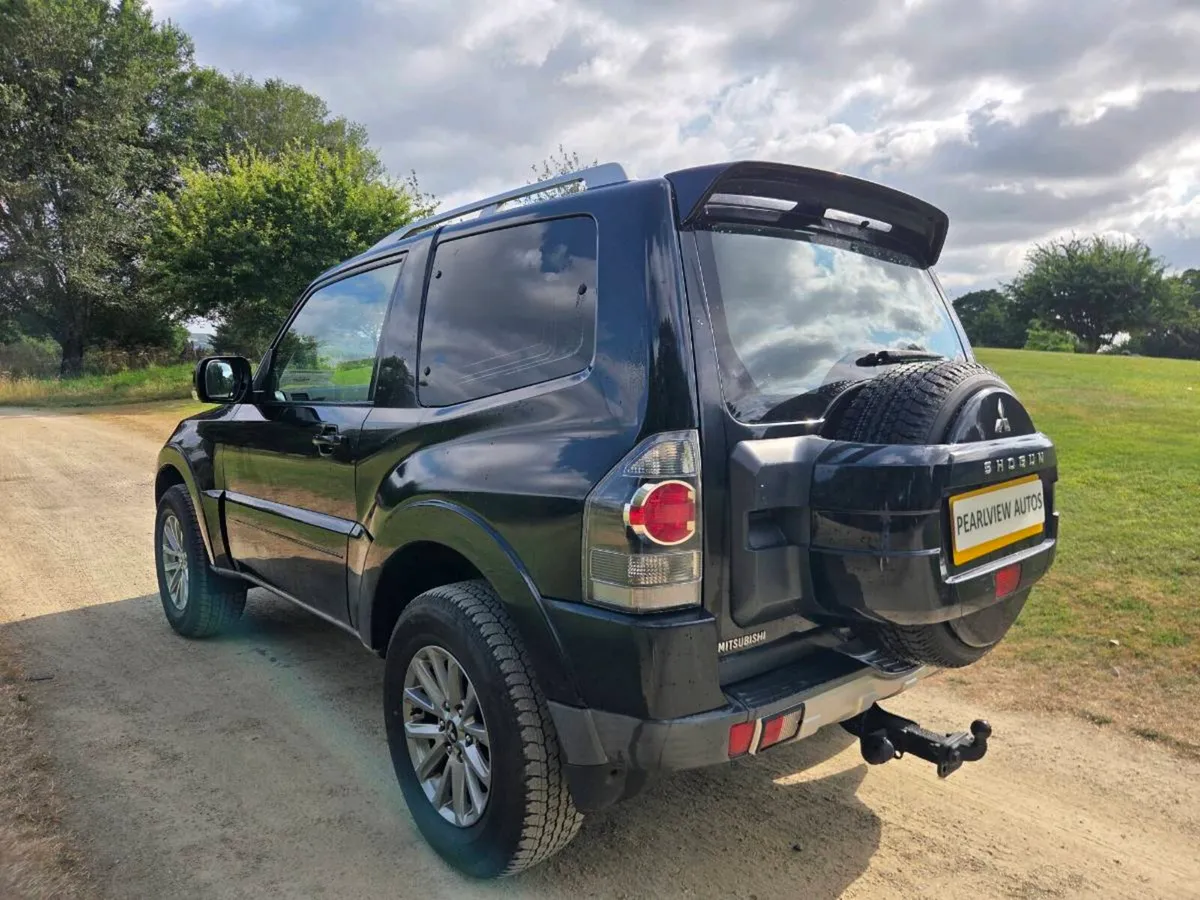 2010 MITSUBISHI 3.2 SHOGUN - Image 4
