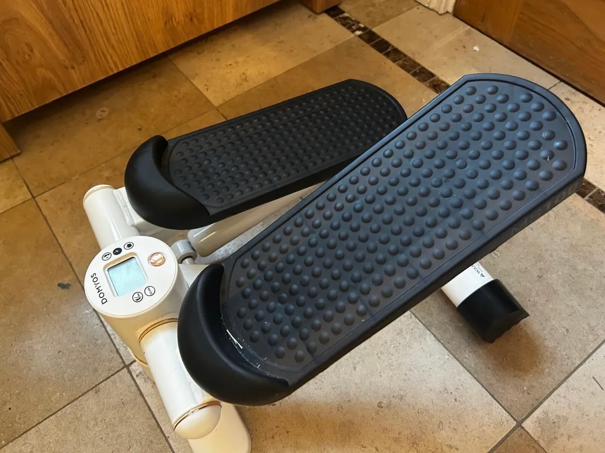 Foot Stepper - Image 1