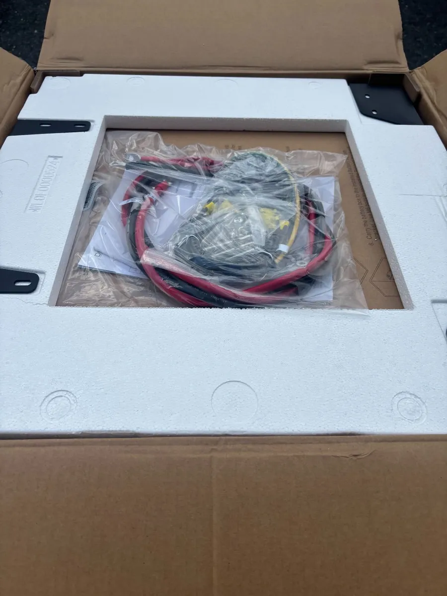Dyness DL5.0C 5.12kWh LiFePO4 Solar Battery – NEW - Image 4