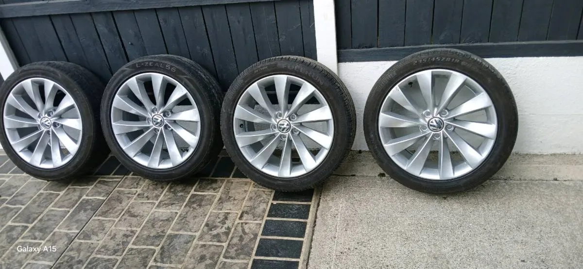 18 inch scirocco alloys - Image 1