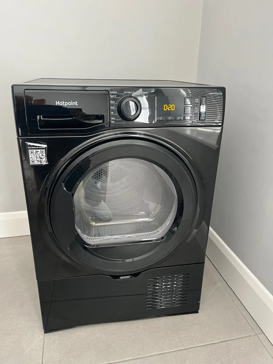 Hotpoint condenser tumble dryer - Image 1