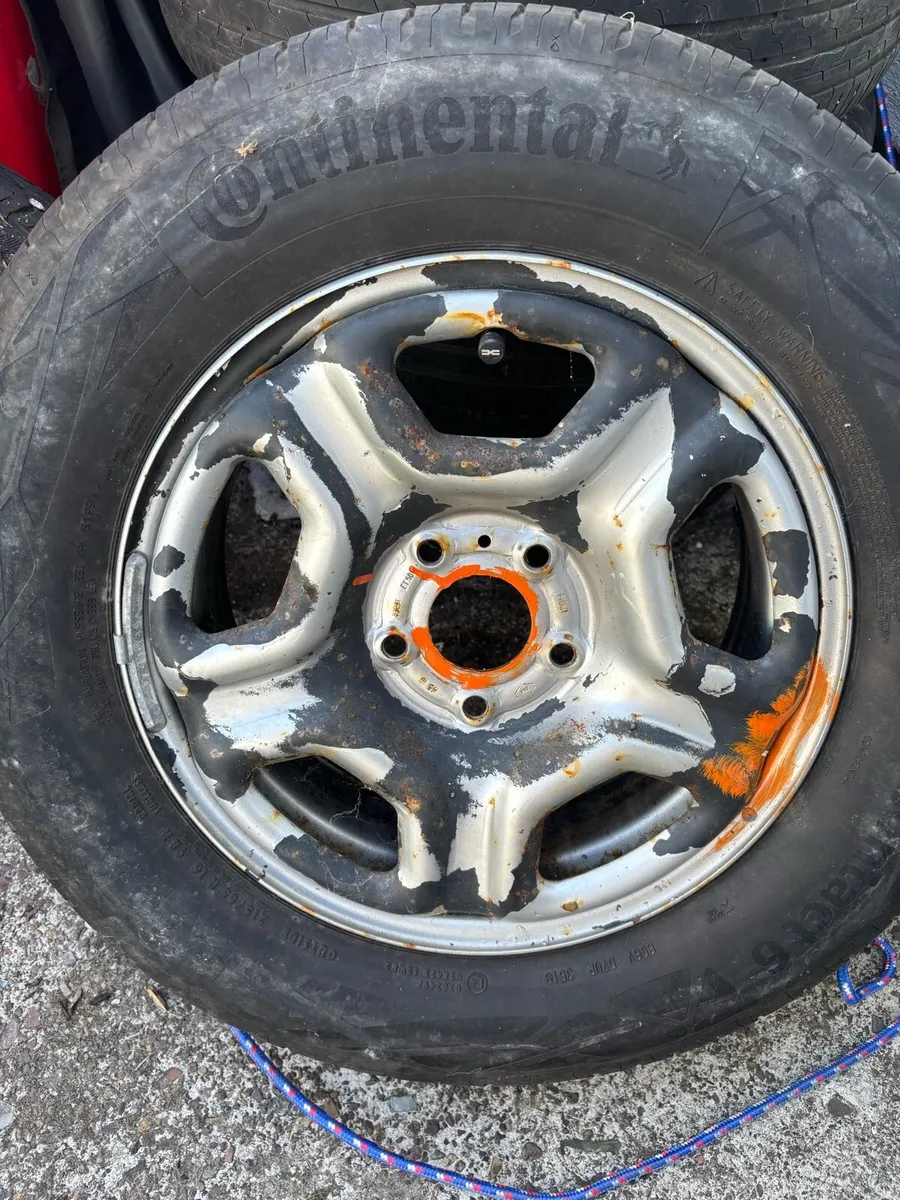 4 x Continental EcoContact 6 Tyres 215/65 R16 - Image 1