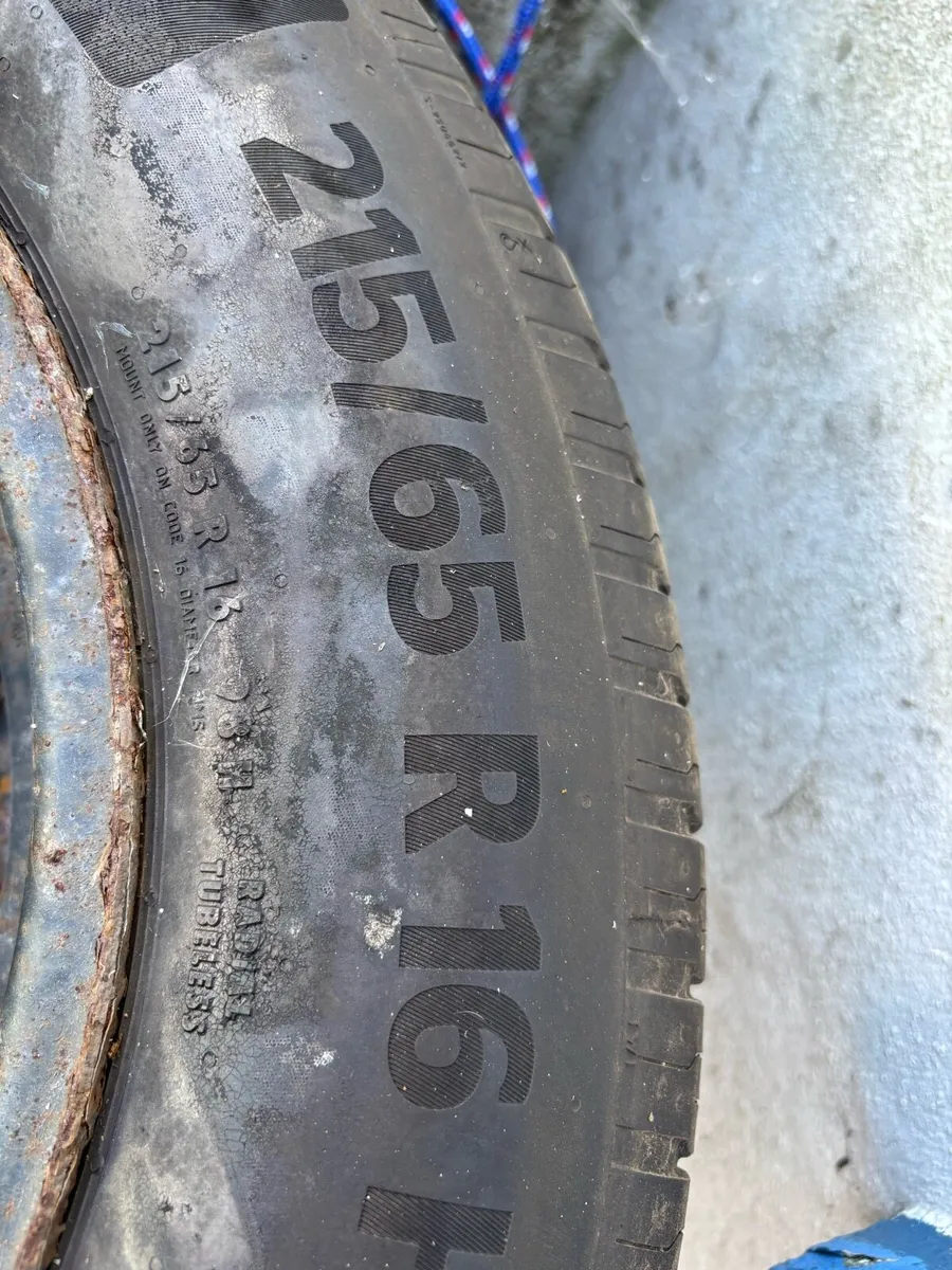 4 x Continental EcoContact 6 Tyres 215/65 R16 - Image 4