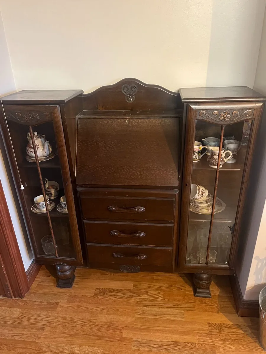 Antique storage unit