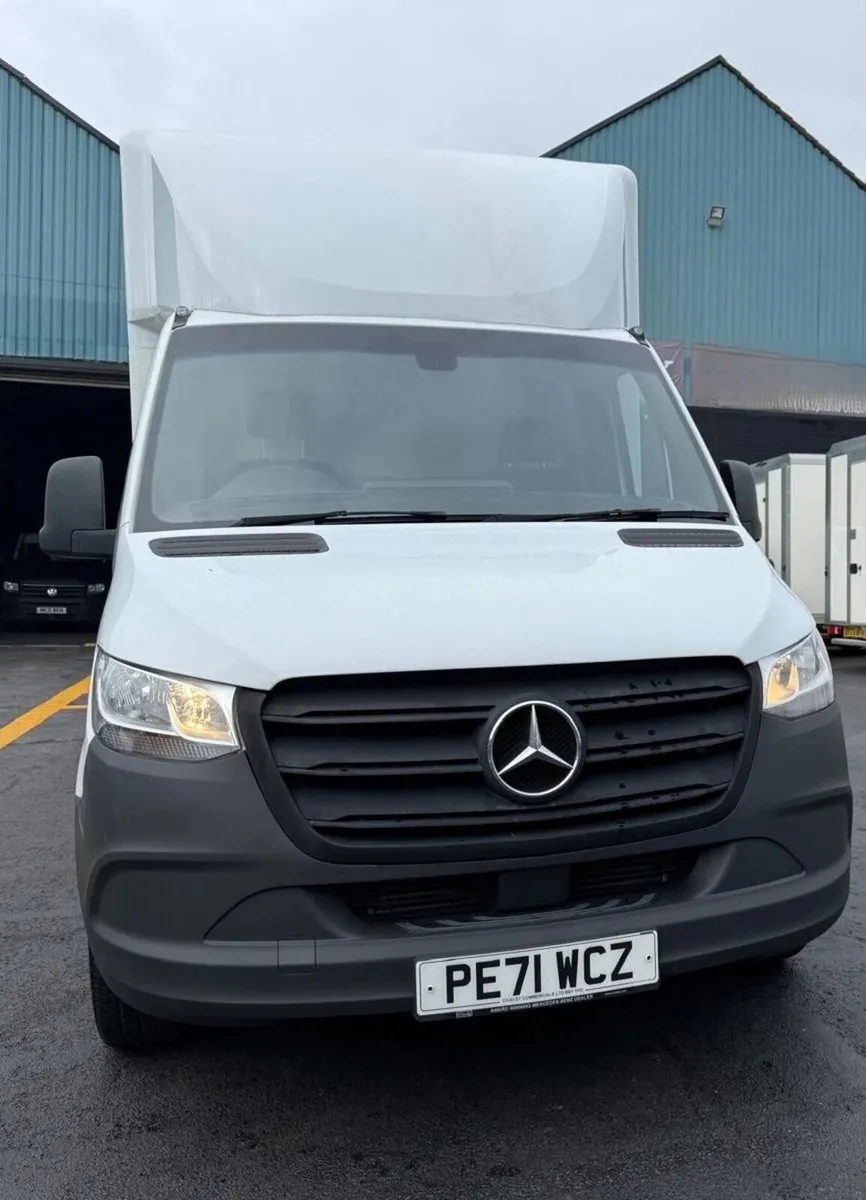 VB - 2021 Mercedes-Benz Sprinter Luton Low Loader - Image 4