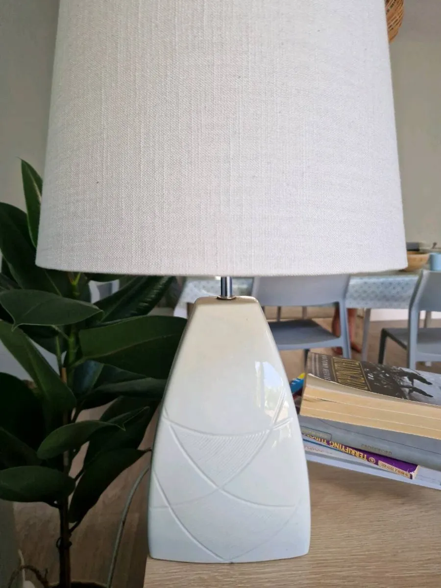 Belleek Living Ceramic Table Lamp with Shade - Image 1