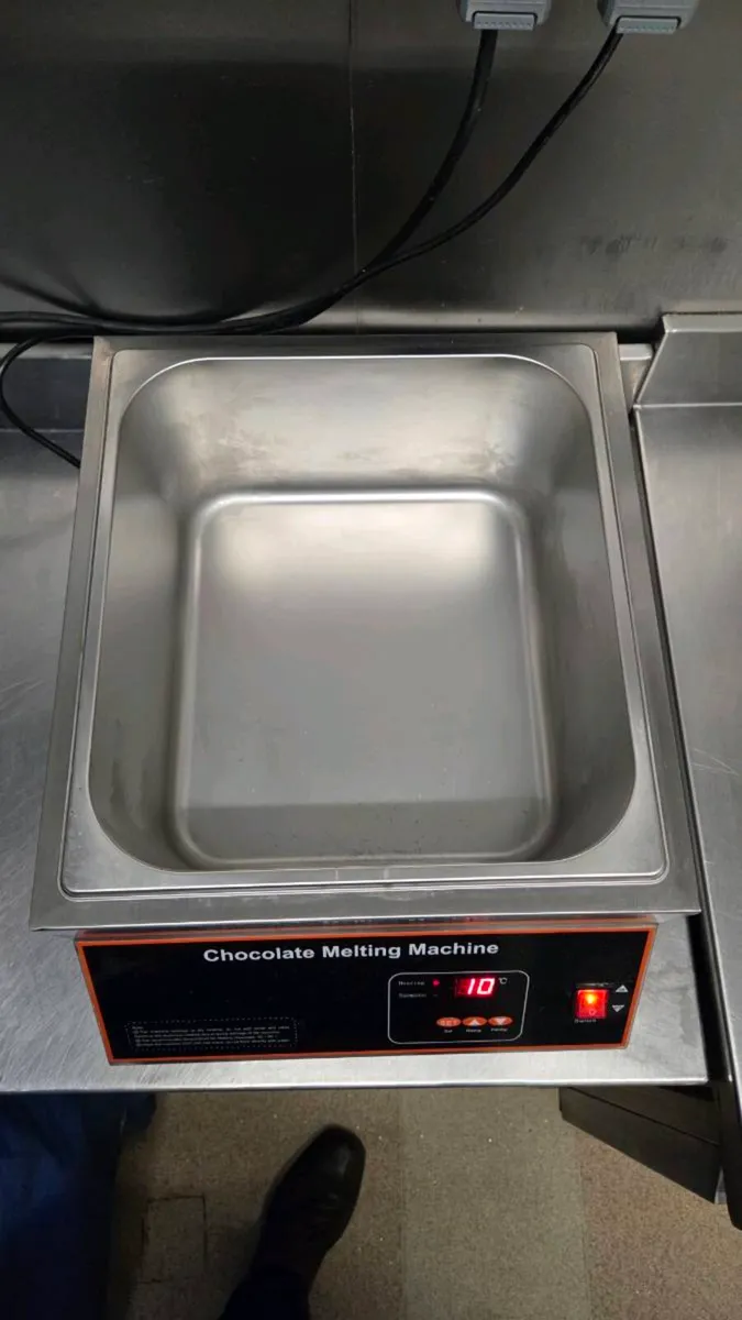 Chocolate melting cauldron - Image 2