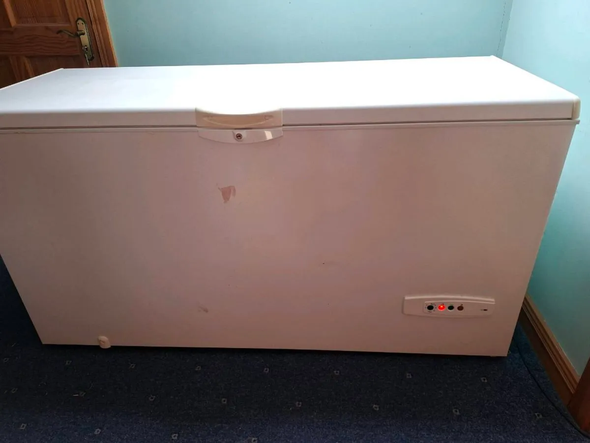 Whirlpool chest freezer - Image 2