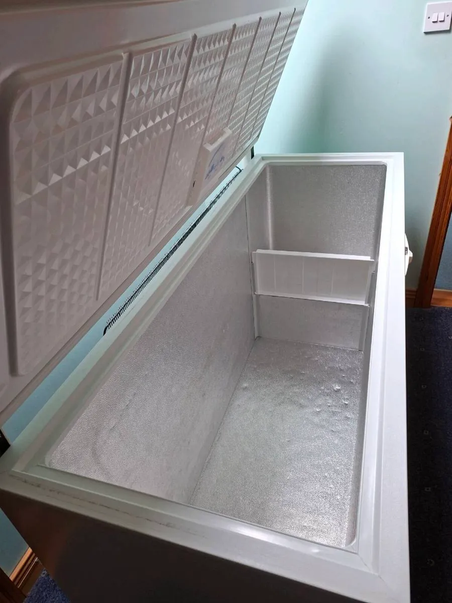 Whirlpool chest freezer - Image 4