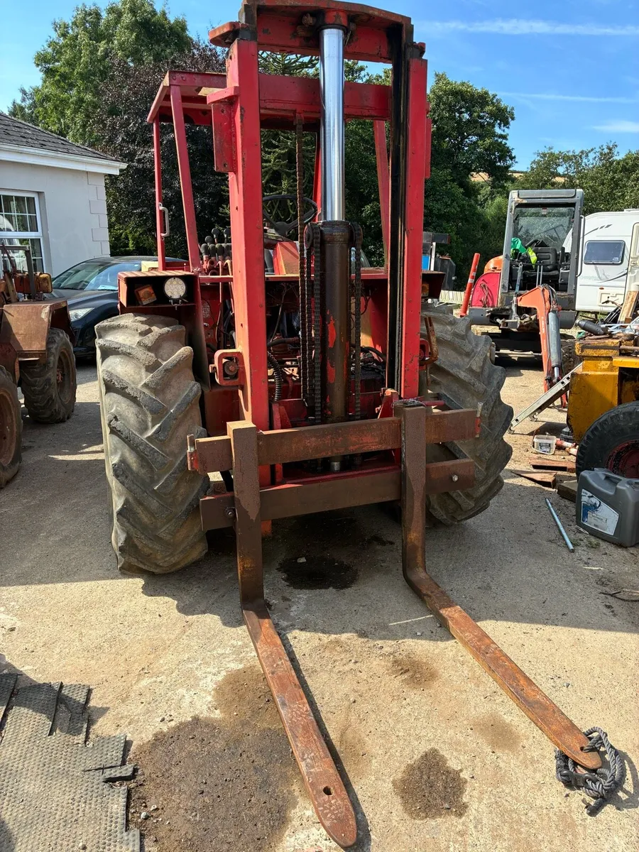 rough terrain forklift and other items - Image 3