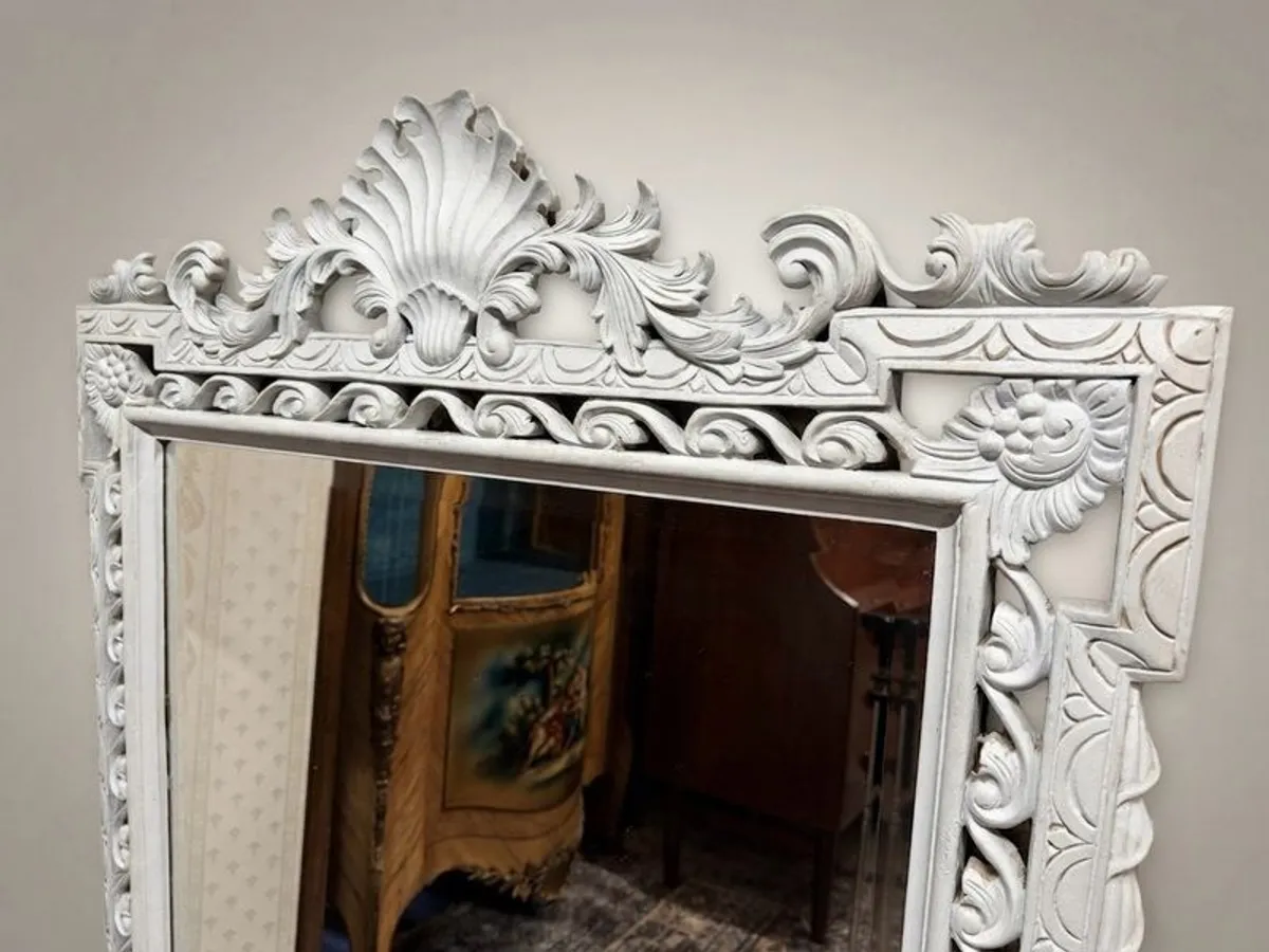 Exquisite French Rococo Style Carved Carved Mirror - Image 2