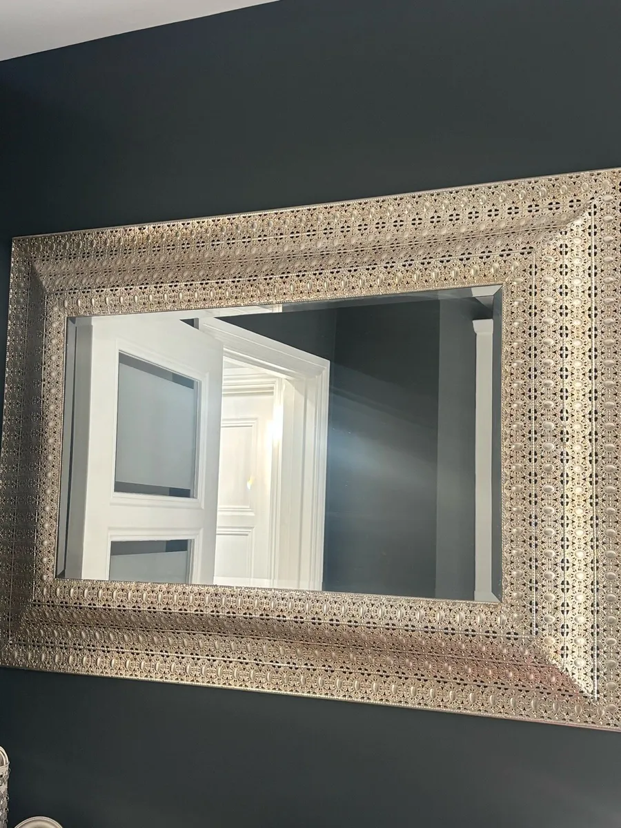 Mirror - Image 1
