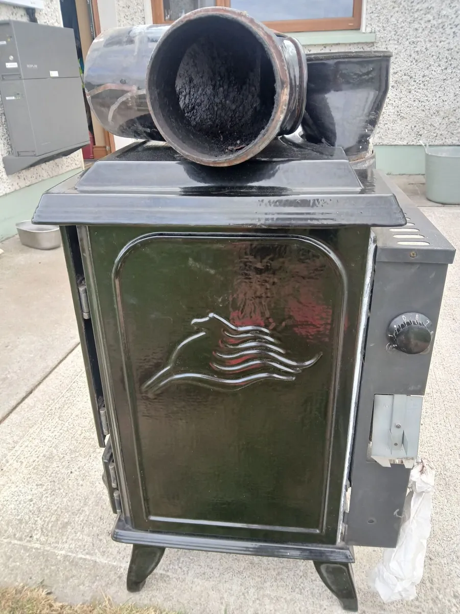 Solid fuel stove with back boiler plus marble plin - Image 1