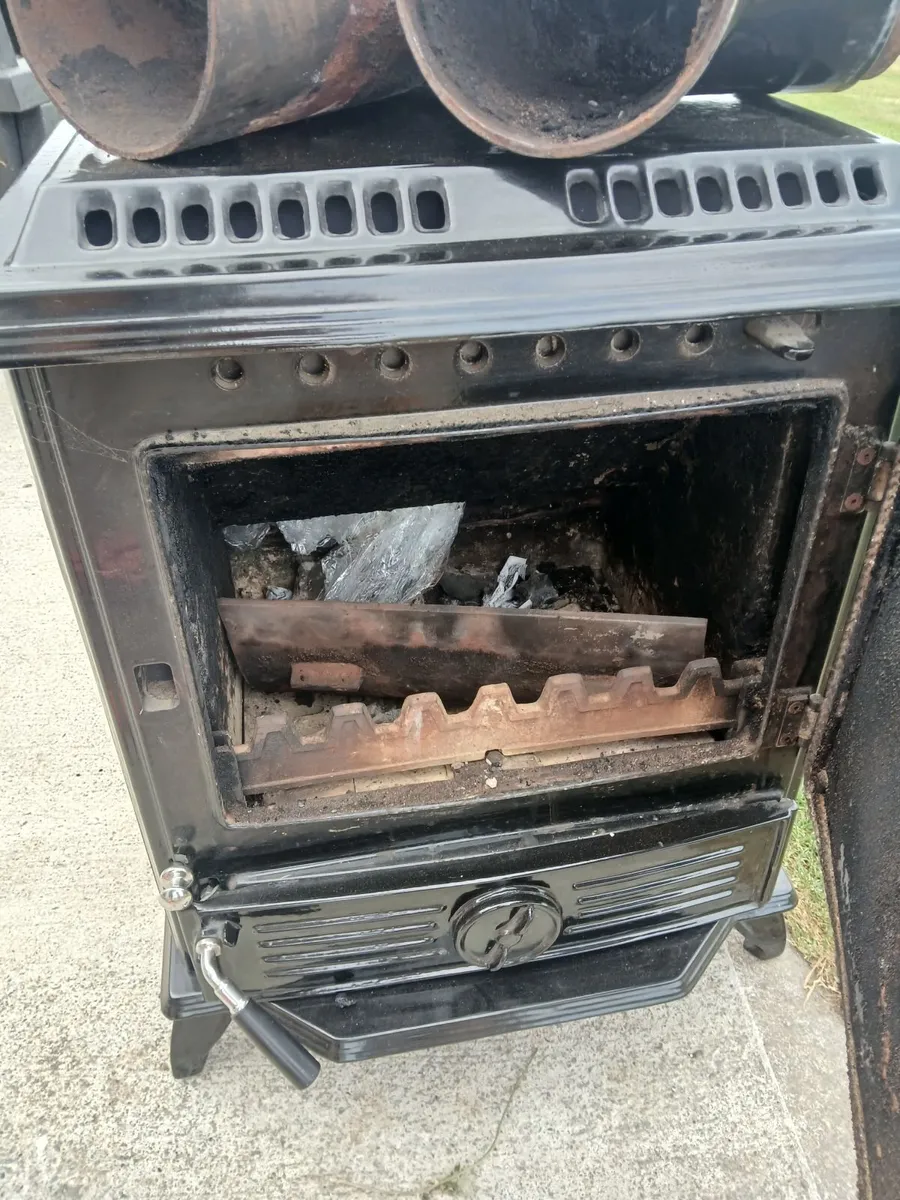 Solid fuel stove with back boiler plus marble plin - Image 3