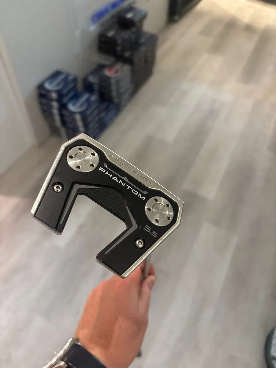 Scotty Cameron Phantom 5.5 (35”) - Image 1