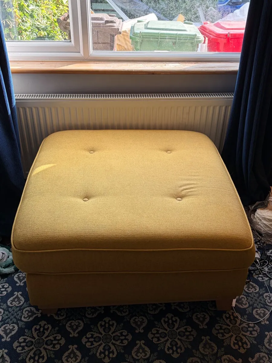 Couch - Image 3
