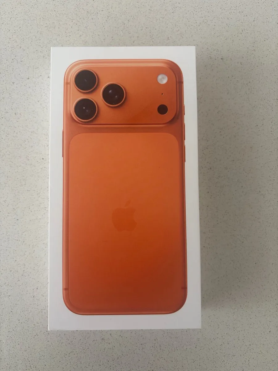 Apple iPhone 17 Pro Max 512GB Cosmic Orange & Case - Image 1