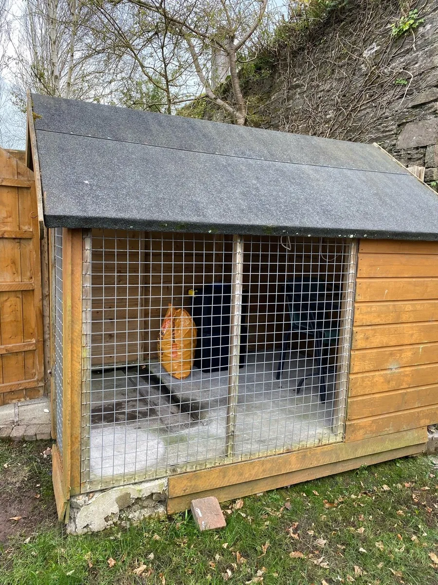 Shed / dog run - Image 2