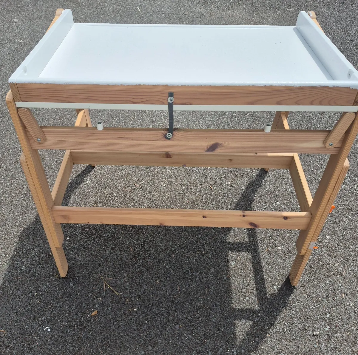 Childrens desk - Image 3