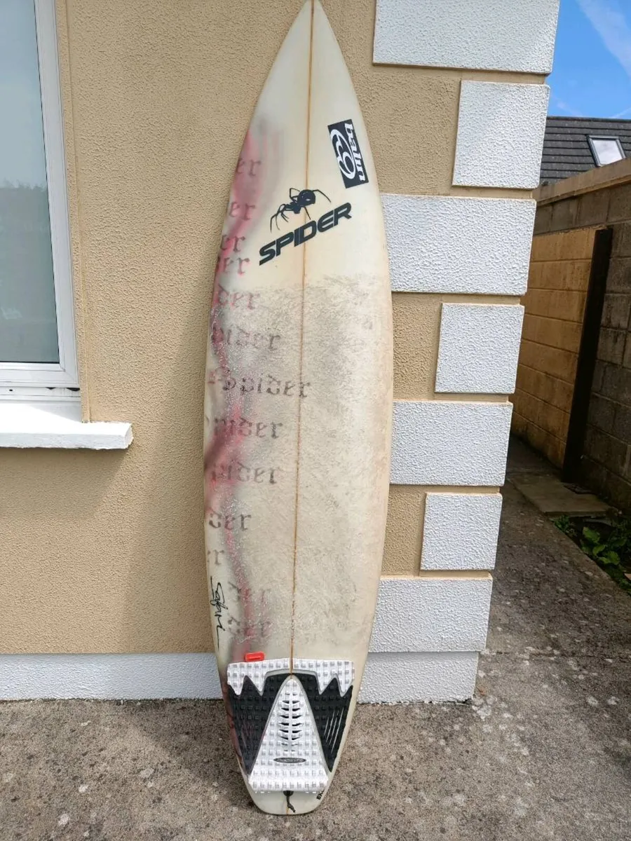 6'10 Spider Surf Board - Image 1