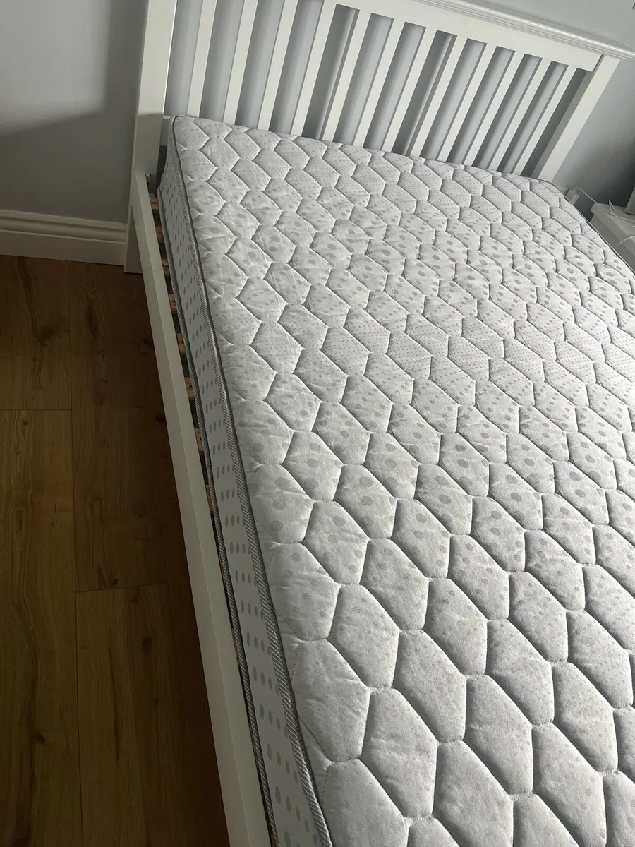 Double bed & Mattress - Image 3