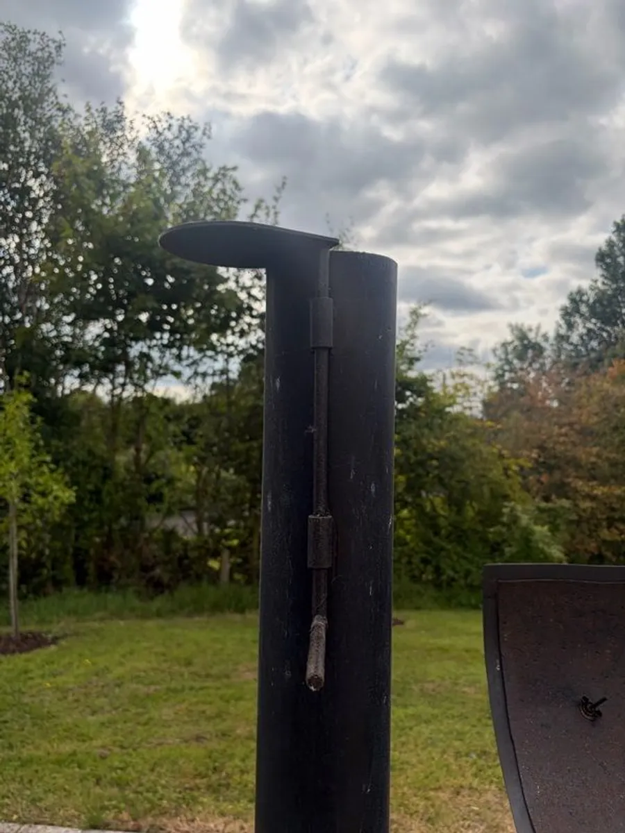 smoker - Image 1