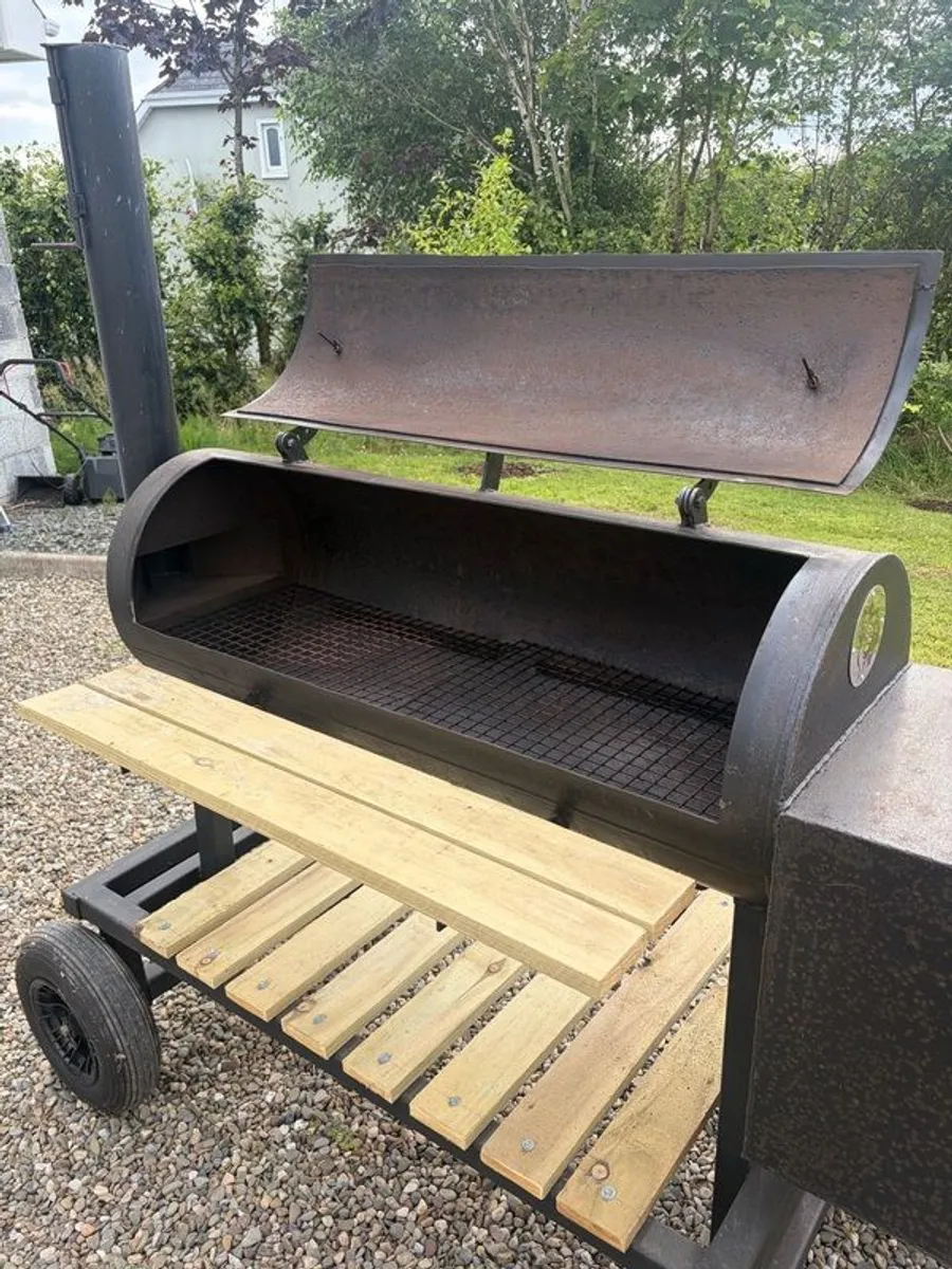 smoker - Image 2