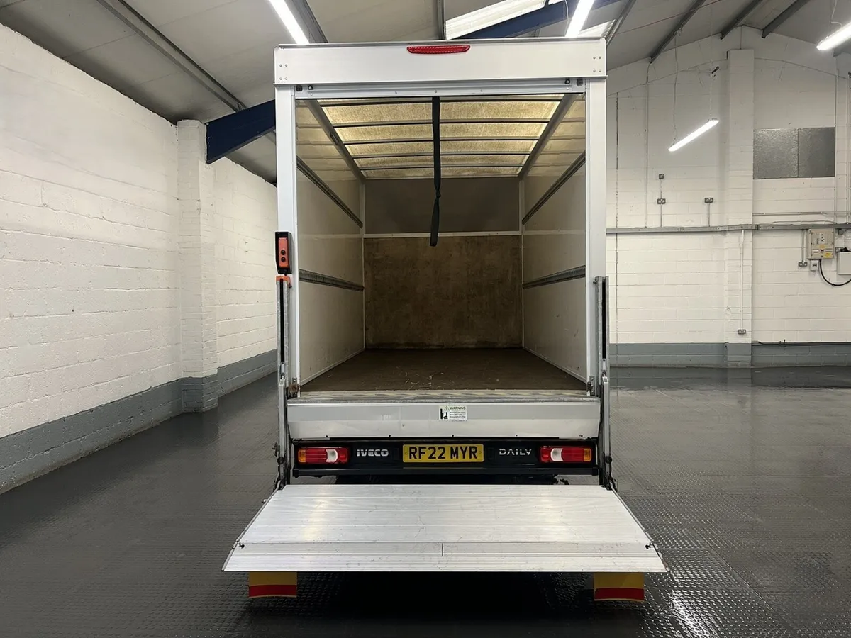 VB - 2022 Iveco Daily Luton Box Van - Image 2