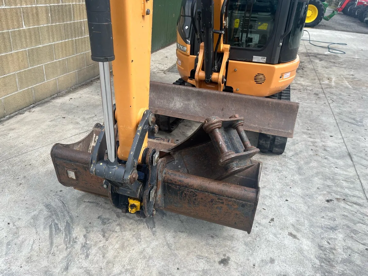 Case CX 26 B - Image 3
